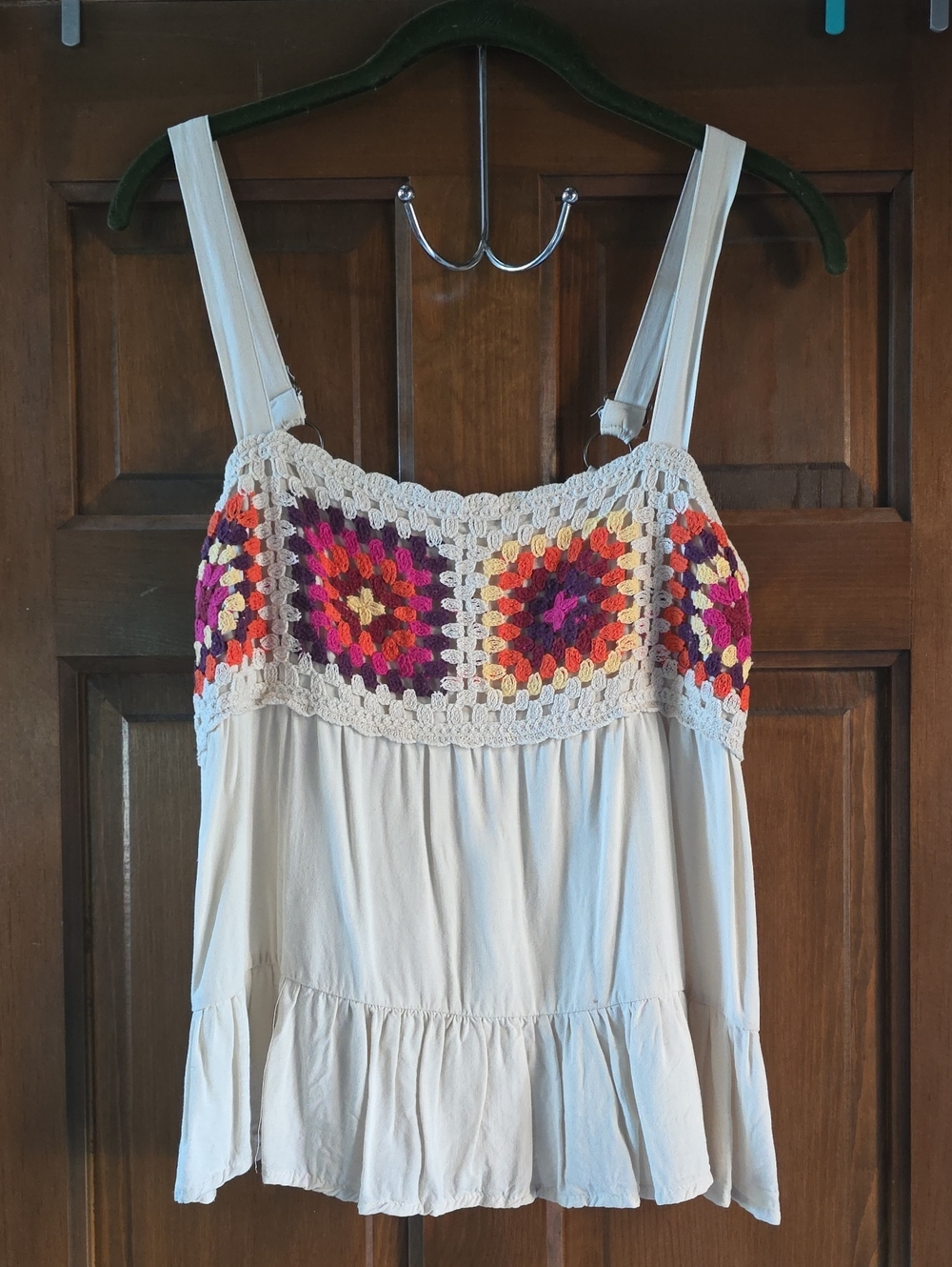 SO Cream Camisole with Multicolor Crochet Detail Sz Large